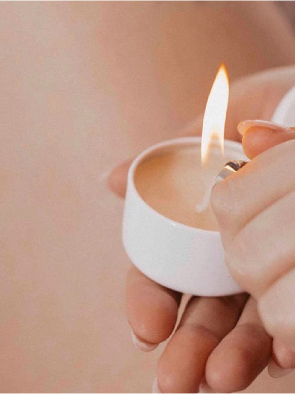Full Body Massage Candle - Cream White - Picture 3 of 7